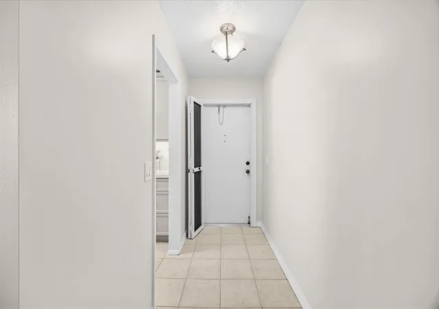 5th image of 2600 Se Ocean Blvd #DD-8, Stuart, FL 34996 | MLS# B26053504
