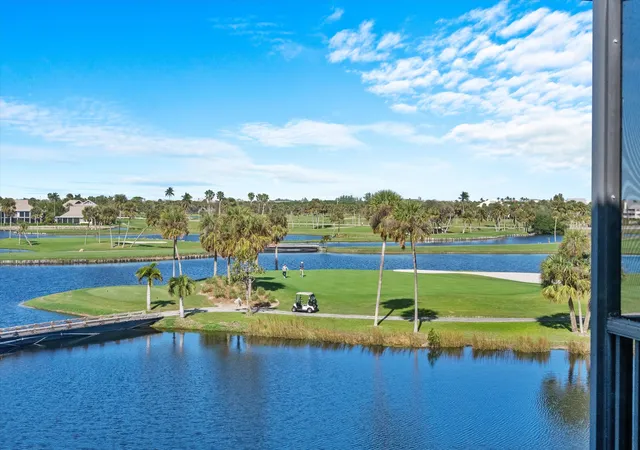 24th image of 5750 Ne Island Cove Wy #3101, Stuart, FL 34996 | MLS# B26053565