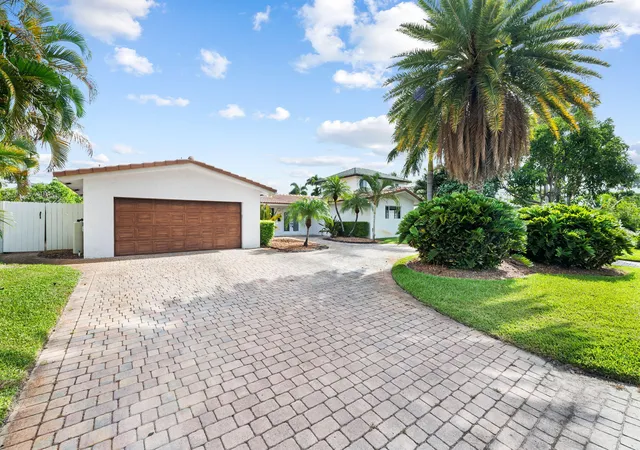 1st image of 2011 Ne 55th St, Fort Lauderdale, FL 33308 | MLS# B26053557