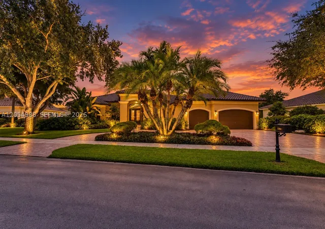 Single family home for sale at 13860 Sw 40Th St, Davie, FL 33330 | MLS# A12054988