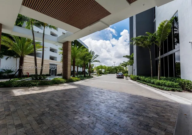 Photo 3 of Condo for sale at 16385 Biscayne Blvd #1103, Aventura, FL 33160 | MLS# A12055538 | Listing updated on 2026-07-17