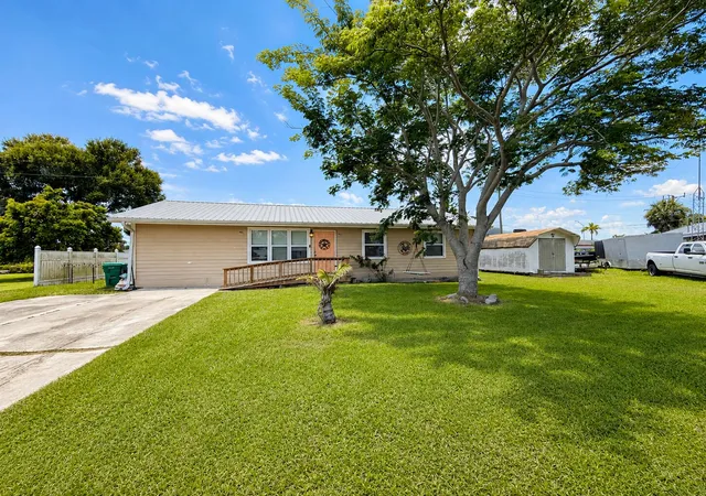 1st image of 91 Sw 21st Ter, Okeechobee, FL 34974 | MLS# B26053677