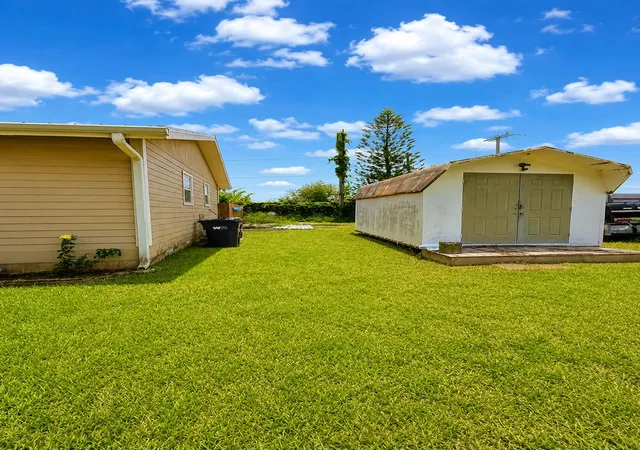 3rd image of 91 Sw 21St Ter, Okeechobee, FL 34974 | MLS# B26053677
