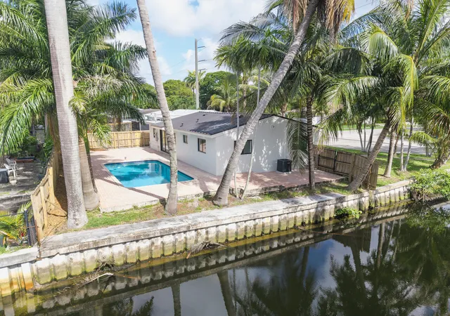 2nd image of 3030 Arthur St, Hollywood, FL 33021 | MLS# B26053694