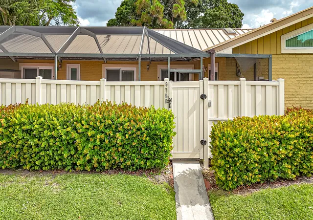 1st image of 5796 Golden Eagle Cir, Palm Beach Gardens, FL 33418 | MLS# B26053715