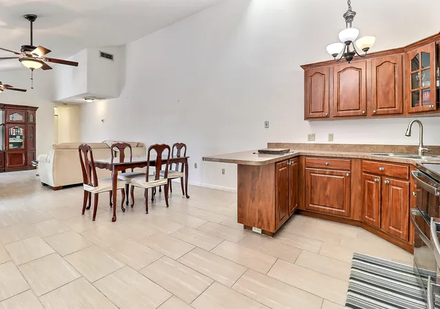 3rd image of 5796 Golden Eagle Cir, Palm Beach Gardens, FL 33418 | MLS# B26053715