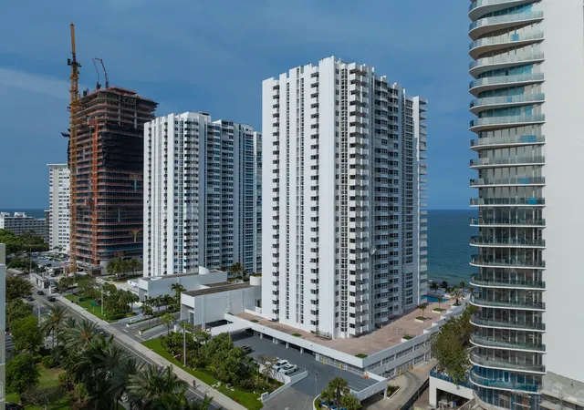 2nd image of 1370 S Ocean Blvd, Pompano Beach, FL 33062