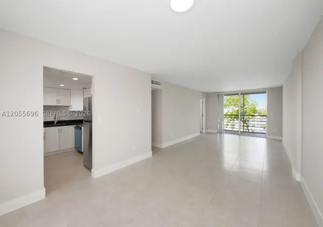 3rd image of 14165 Sw 87Th St, Miami, FL 33183