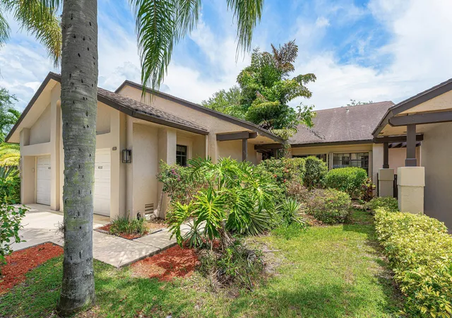 2nd image of 5272 Fairway Woods Dr #4112, Delray Beach, FL 33484 | MLS# B26053865