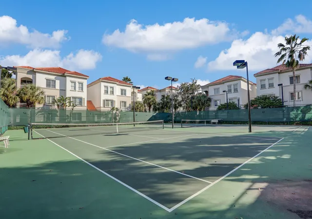 Homes for sale in Palm Beach Gardens, FL | 11018 Legacy Drive, Palm Beach Gardens, FL 33410 | Houzeo