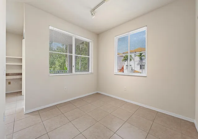 Homes for sale in Palm Beach Gardens, FL | 11018 Legacy Dr, Palm Beach Gardens, FL 33410