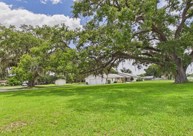 4th image of 1501 Se 8Th Dr, Okeechobee, FL 34974 | MLS# B26053875