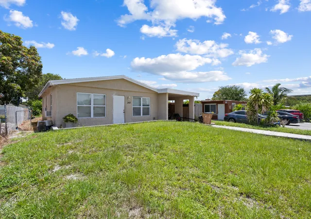 2nd image of 242 Sw 3rd St, Deerfield Beach, FL 33441 | MLS# B26053879