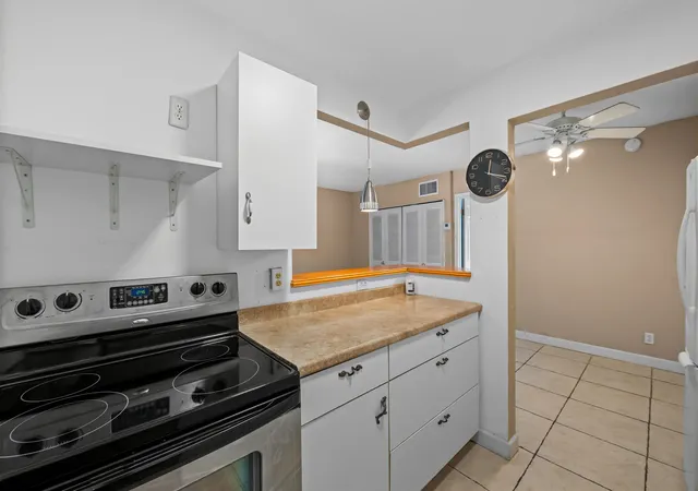 5th image of 1407 Ne 56Th St, North Lauderdale, FL 33334