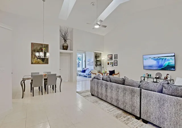 Homes for sale in Palm Beach Gardens, FL | 1602 Rosewood Wy, Palm Beach Gardens, FL 33418 | MLS# B26054000