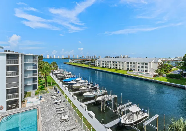 3rd image of 108 Paradise Harbour Blvd #502, North Palm Beach, FL 33408 | MLS# B26054063