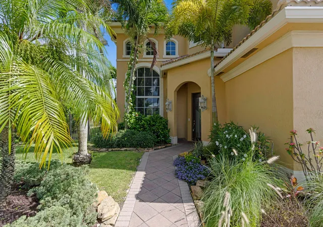2nd image of 2643 Arbor Ln, Royal Palm Beach, FL 33411 | MLS# B26054066
