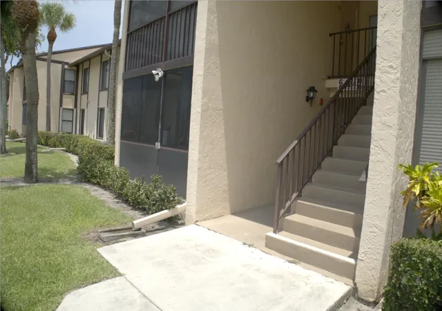 4th image of 824 Sky Pine Wy #C1, Greenacres, FL 33415 | MLS# B26054077