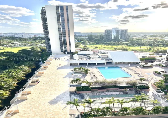 3rd image of 20335 W Country Club Dr #2603, Aventura, FL 33180 | MLS# A12056136
