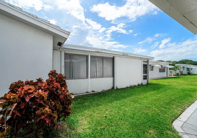 26th image of 114 Sw 8th Ct, Boynton Beach, FL 33426 | MLS# B26054155