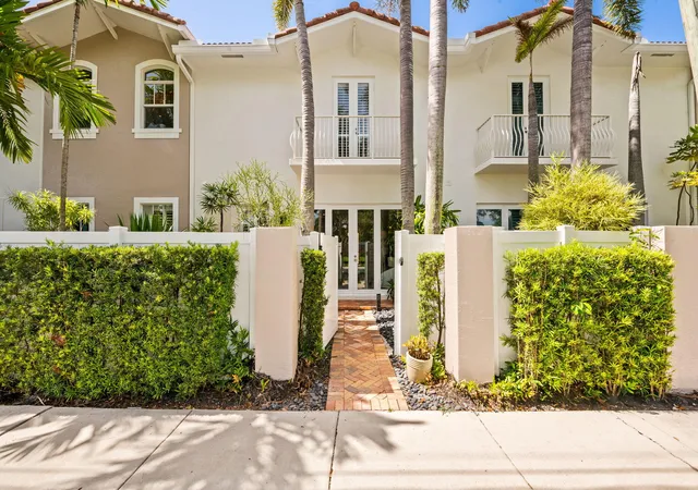 1st image of 3446 Ne 13th Ave, Oakland Park, FL 33334 | MLS# B26054195