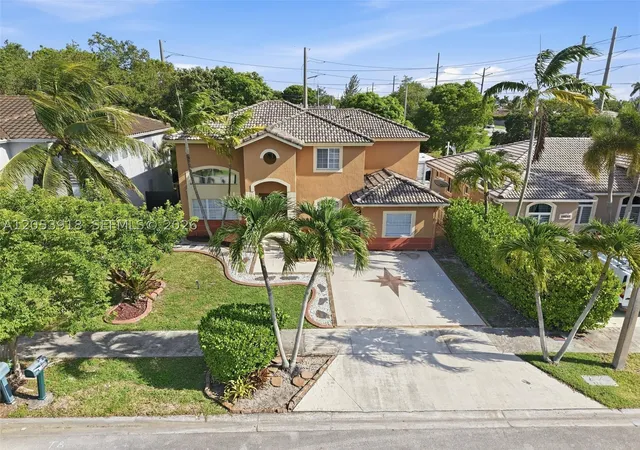 Photo 1 of Single family home for sale at 14640 Sw 176th Ter, Miami, FL 33177 | MLS# A12053918 | Listing updated on 2026-08-16