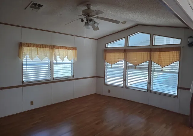 2nd image of 5374 Se 65th Ave, Okeechobee, FL 34974 | MLS# B26054224