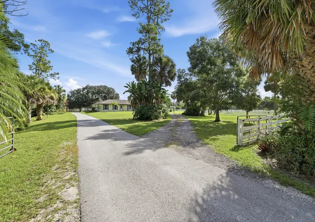 4th image of 14095 Biddex Rd, Loxahatchee, FL 33470 | MLS# B26054226