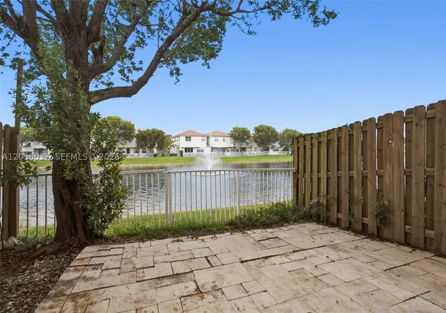 4th image of 10863 Nw 83Rd #2, Doral, FL 33178 | MLS# A12056037