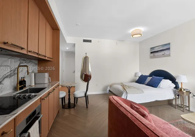 2700 NW 2nd Ave #533