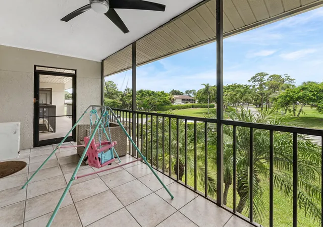 2nd image of 6527 Chasewood Dr, Jupiter, FL 33458