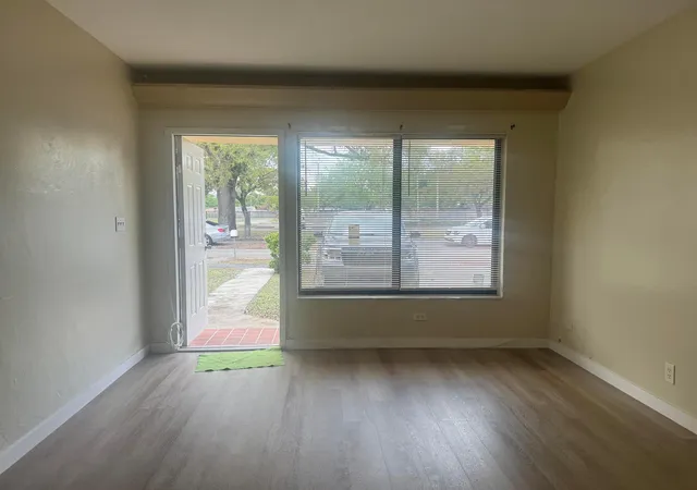 2nd image of 2360 Nw 98th St, Miami, FL 33147 | MLS# B26054298