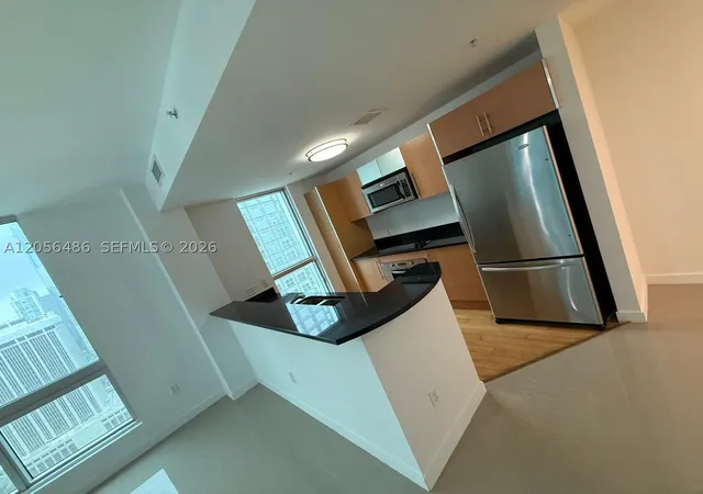 Photo 3 of Condo for sale at 300 S Biscayne Blvd #T-3301, Miami, FL 33131 | MLS# A12056486 | Listing updated on 2026-10-03