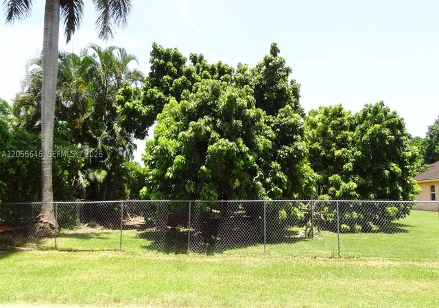 4th image of 4 Av Ne 152 St, Biscayne Gardens, FL 33162 | MLS# A12056646
