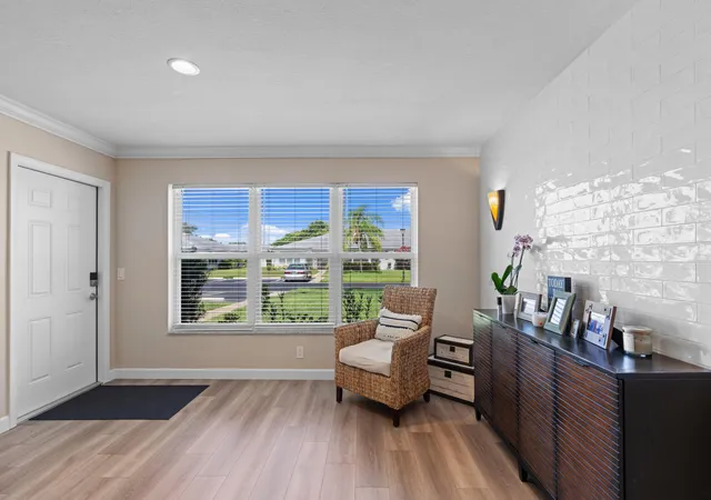 4th image of 947th Cir Dr, Delray Beach, FL 33445