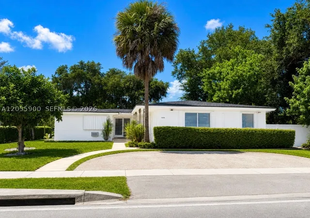 Homes for sale in North Miami, FL | 1570 Ne 130th St, North Miami, FL 33161 | MLS# A12055900