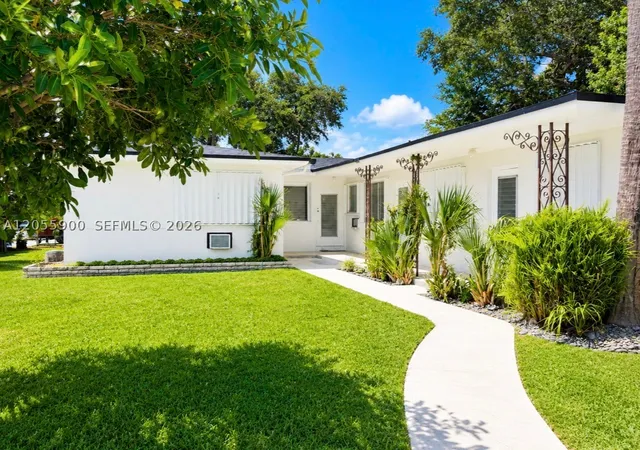 Homes for sale in North Miami, FL | 1570 Ne 130th St, North Miami, FL 33161 | MLS# A12055900