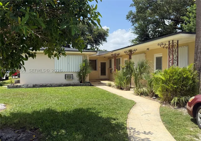 Homes for sale in North Miami, FL | 1570 Ne 130Th St, North Miami, FL 33161 | MLS# A12055900