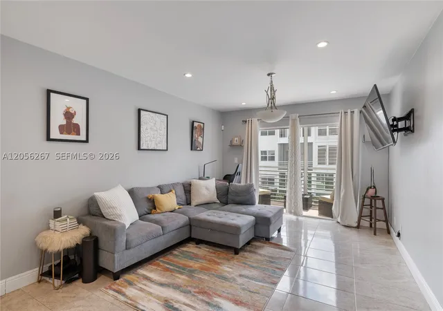 2nd image of 1461 S Ocean Blvd #222, Lauderdale By The Sea, FL 33062 | MLS# A12056267