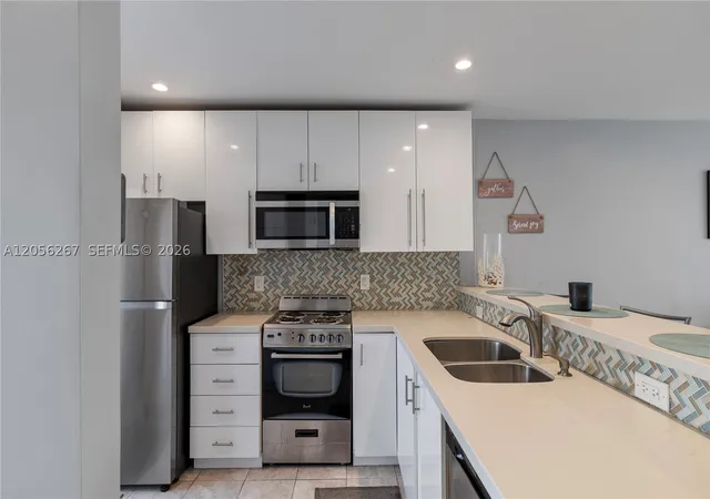 Photo 4 of Condo for sale at 1461 S Ocean Blvd #222, Lauderdale By The Sea, FL 33062 | MLS# A12056267 | Listing updated on 2026-08-26
