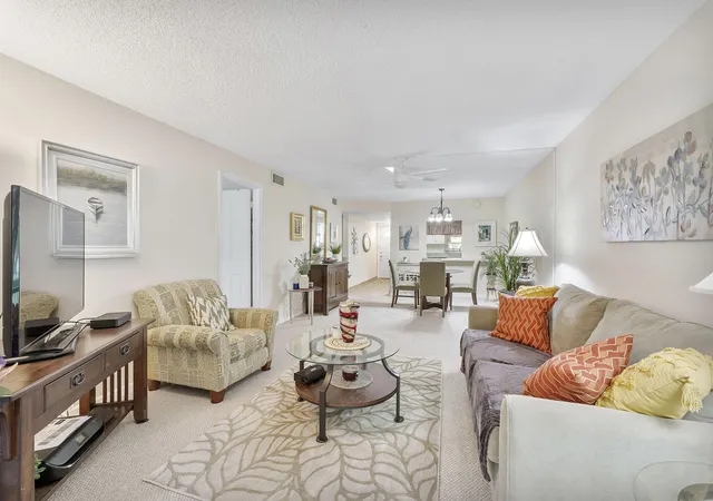 2nd image of 8990 S Hollybrook Blvd #209, Pembroke Pines, FL 33025 | MLS# B26054482