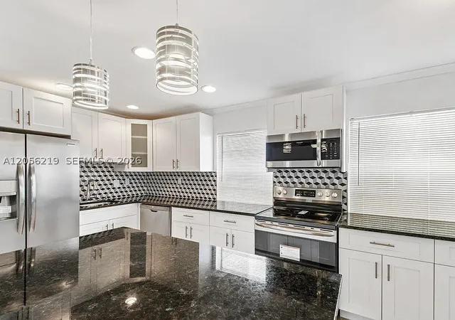 3rd image of 899 S Normandy #899, Delray Beach, FL 33484 | MLS# A12056219
