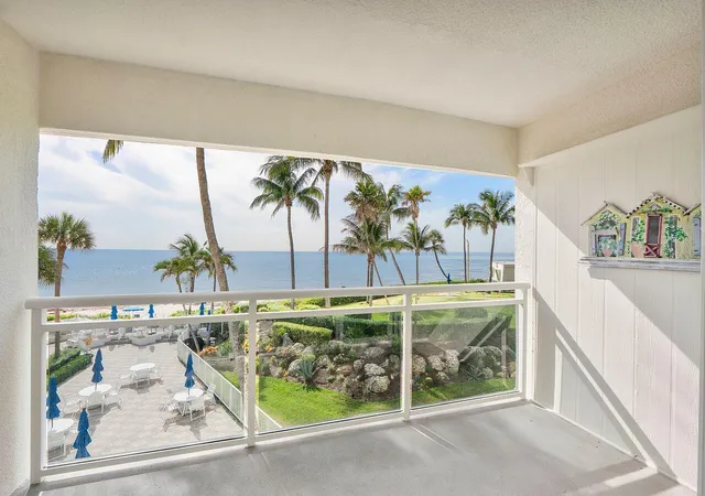 5th image of 500 Se 21St Ave, Deerfield Beach, FL 33441 | MLS# B26054531