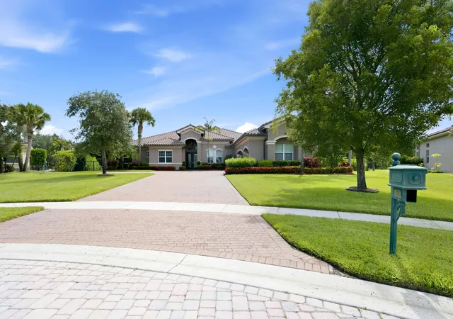 2nd image of 7918 Arbor Crest Way Way, Palm Beach Gardens, FL 33412 | MLS# B26054534