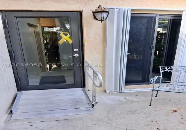 5th image of 151 Essex Rd #4-30, Hollywood, FL 33024 | MLS# A12056958