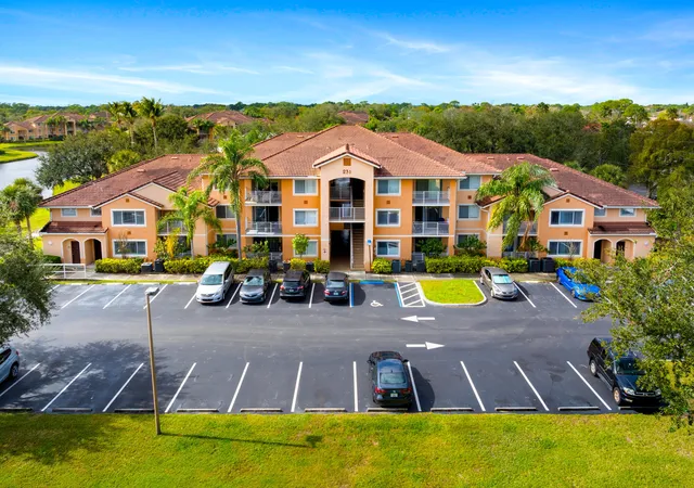 Homes for sale in Port St Lucie, FL | 231 Sw Palm Dr #101, Port St Lucie, FL 34986 | MLS# B26054572