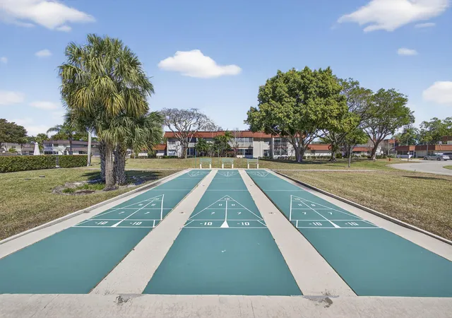 2nd image of 12027 Greenway Cir S, Royal Palm Beach, FL 33411