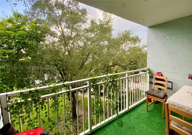 Photo 3 of Condo for sale at 9357 Fontainebleau Blvd #D420, Miami, FL 33172 | MLS# A12057075 | Listing updated on 2026-08-10