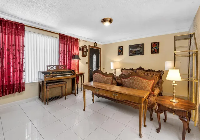 Homes for sale in Miramar, FL | 2131 Acapulco Dr, Miramar, FL 33023 | MLS# B26054647
