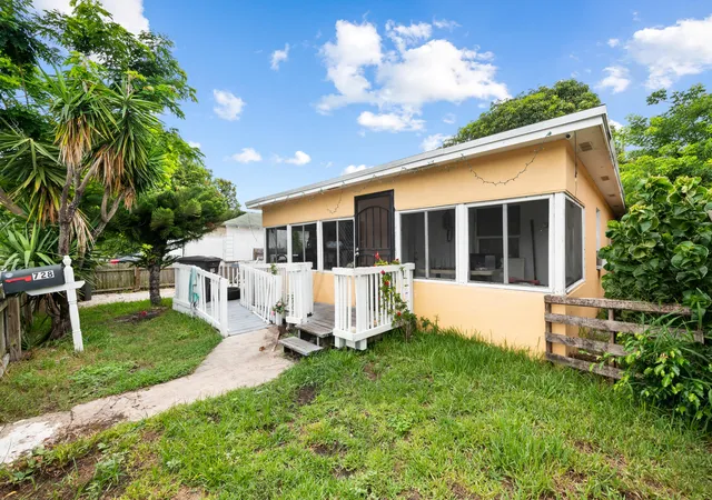 1st image of 728 22nd St, West Palm Beach, FL 33407 | MLS# B26054665